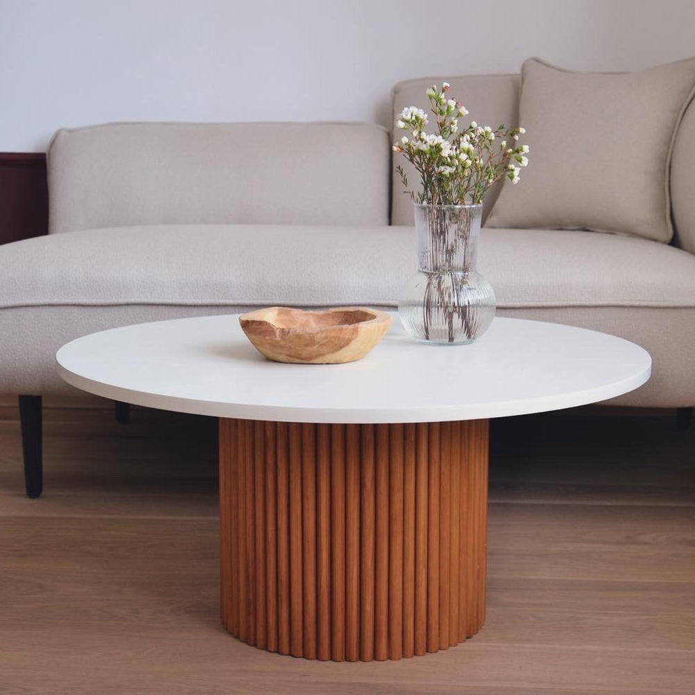 
                  
                    low two-colored round fluted coffee table  Ø 70 cm
                  
                