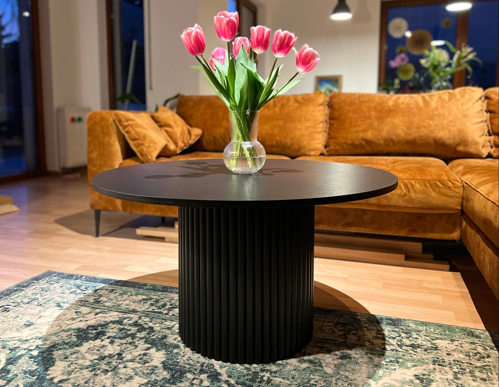 black classic round fluted coffee table Ø 80 cm