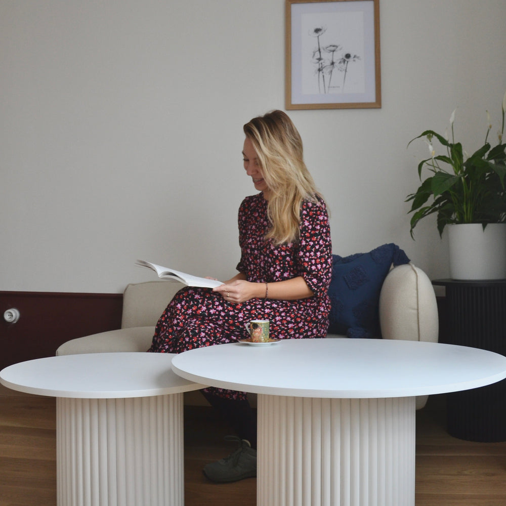 
                  
                    set of two round fluted coffee tables in plain white Ø 80 & Ø 60 cm
                  
                